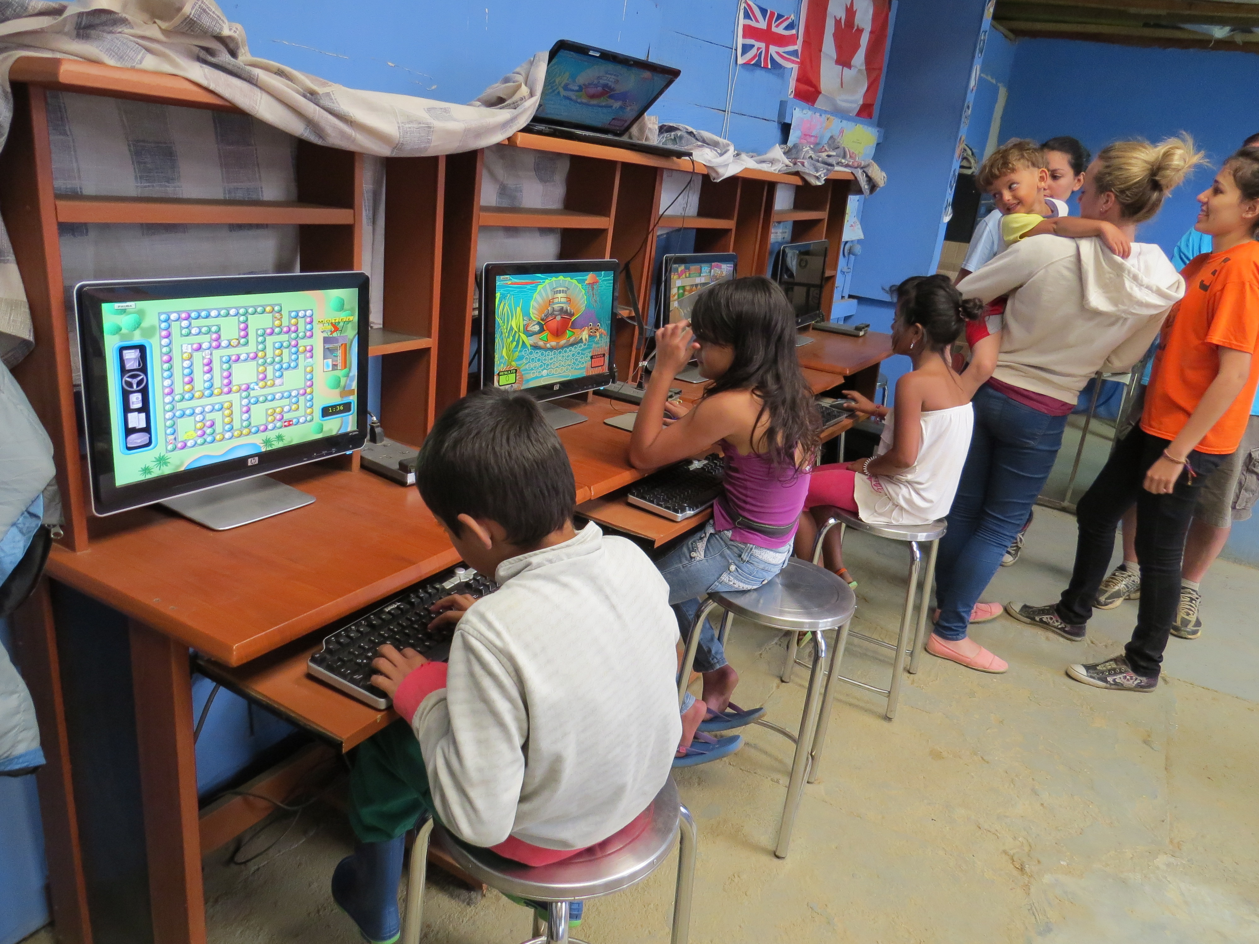 コロンビアのスラム街と世界を繋ぎ、教育と情報発信の改革で貧困を救う 写真3