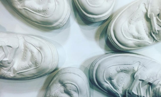 スニーカー型花瓶 plantica クラファン返礼品 レア 本物そのままの質感を再現。スニーカー型花瓶｜マクアケ