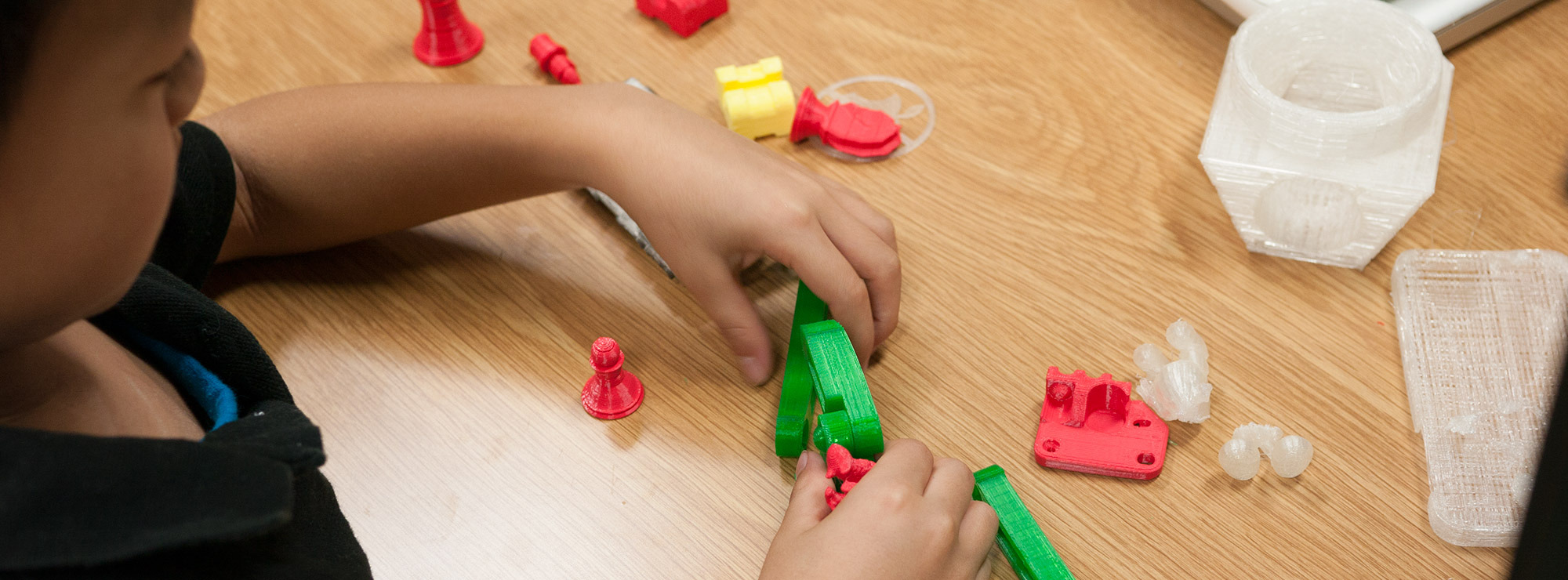 子供たちに3Dプリンタを贈ろう！『Make it forward』プロジェクト　写真6