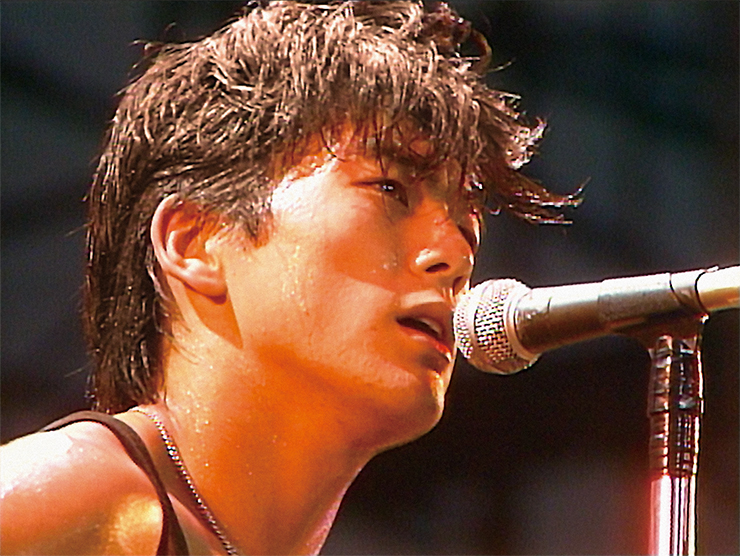 伝説のアーティスト尾崎豊 アラフィフ世代を熱くさせる ライブ映像と貴重な記録映像で綴った 尾崎豊を探して が 年1月全国公開 Moc モック