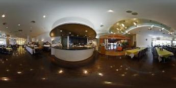 店内1