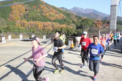 市制施行70周年記念 第21回はだの丹沢水無川マラソン大会