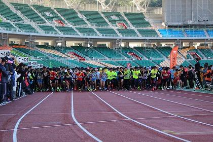 クルマ、買います KOYAMA presents 第14回 K-MIX 42.195kmリレーマラソン in エコパスタジアム