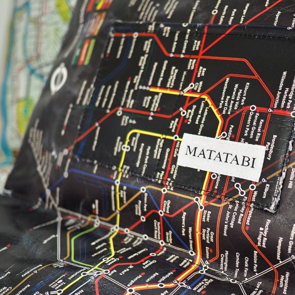 さすがのアイディア!ヒット中の紙クラッチバッグ:MATATABI(マタタビ)