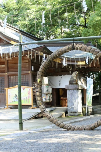 緑の大きな輪をくぐり、心身ともにリスタート