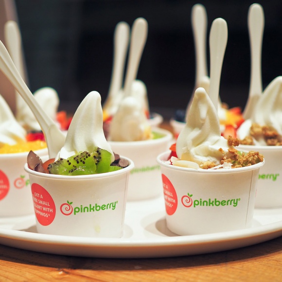 フローズンヨーグルトの流行を生んだ米国「ピンクベリー」日本上陸!(美女もたくさん):pinkberry