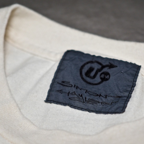 技アリのグラフィックTシャツ(私物)