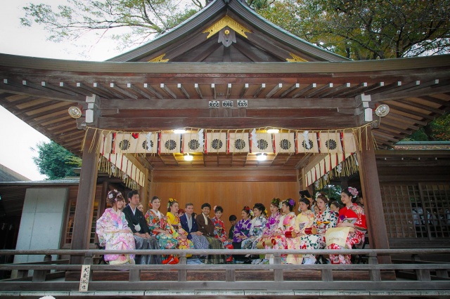 神社でファッションショーやります。