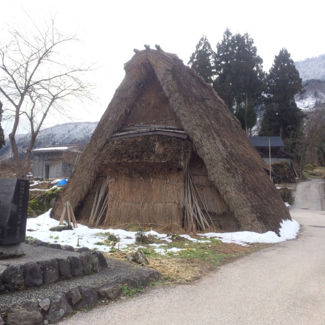 合掌造りの宿で 都会育ちが遭遇した貴重な体験 本誌では書けなかった裏エピソード ニッポンの世界遺産で見つけた新名物 本誌では書けなかった裏エピソード Pen Online