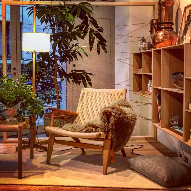 HYGGEHJORNE by CARL HANSEN & SON Illustrations by Yu Nagaba