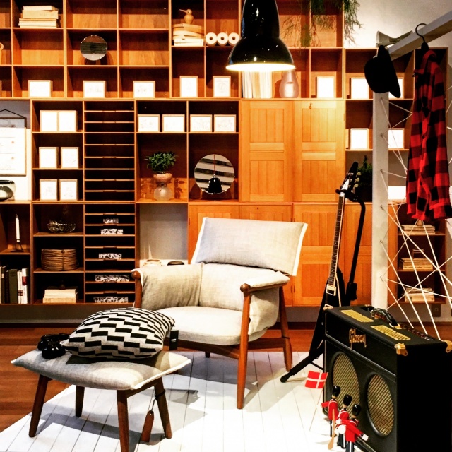 HYGGEHJORNE by CARL HANSEN & SON Illustrations by Yu Nagaba