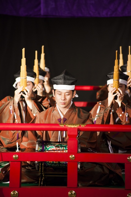 神職の学び舎に響く、観月の調べ。