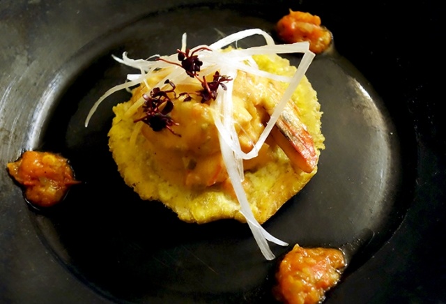 日本では珍しいコロンビア料理のフルコースをいただきました。