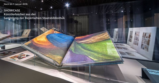 『SHOWCASE』バイエルン州立図書館アートブック展