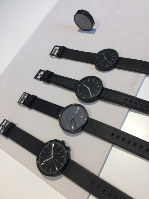 ロンドンデザイン・スイスメイドの腕時計「UNIFORM WARES」