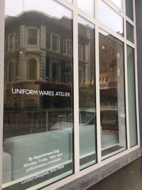 ロンドンデザイン・スイスメイドの腕時計「UNIFORM WARES」