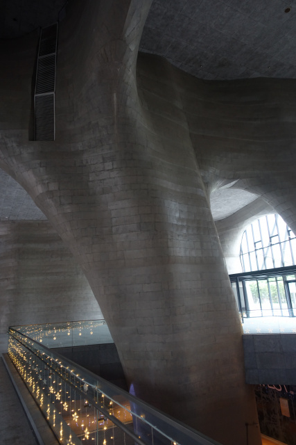 驚異の上海建築2-磯崎新