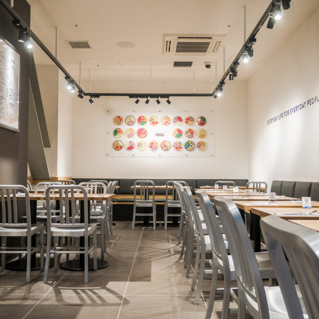明日OPENする「渋谷ストリーム」のピザ店は、ナイフとフォークで食べるゴージャス料理で大満足!