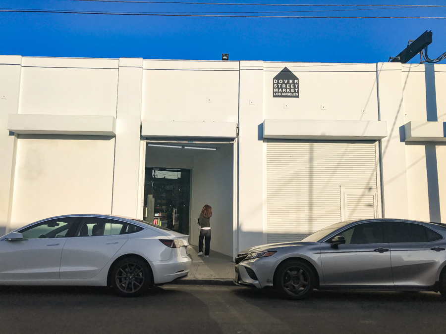 グラフィティな街とつながる、LAの「ドーバー ストリート マーケット」のカッコよさ!