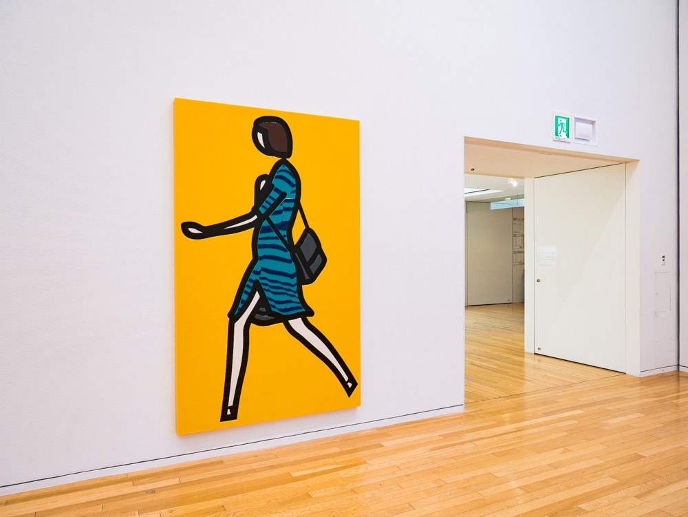 うわ立体なのか! イラストみたいな「ジュリアン・オピー」の “実物感” を知る展覧会。