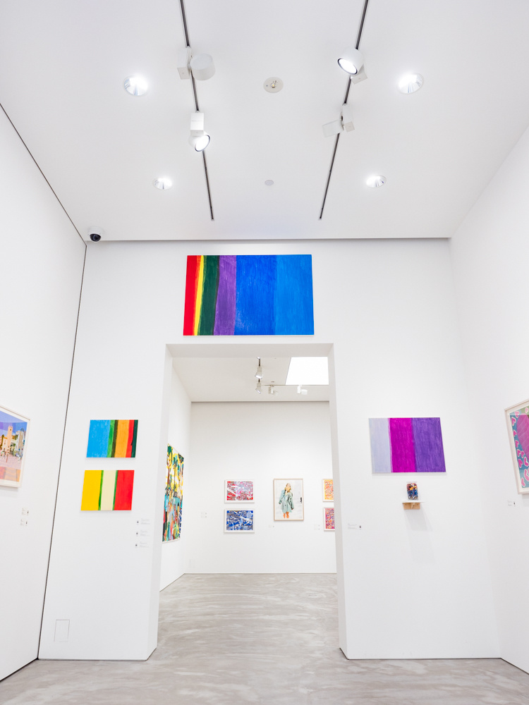 清々しいアウトサイダー・アート展、なぜそんな気持ちに ?? 表参道で10月末まで。