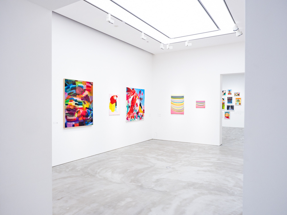 清々しいアウトサイダー・アート展、なぜそんな気持ちに ?? 表参道で10月末まで。