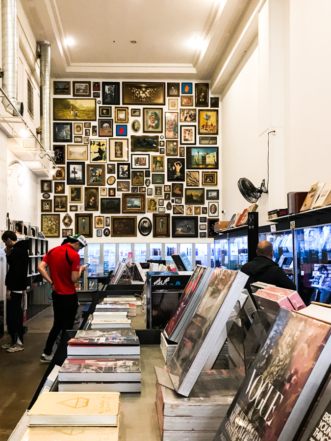 ここは通うわ!「世界の美しい本屋20選」のひとつは、カオスに満ちたアミューズメント空間。