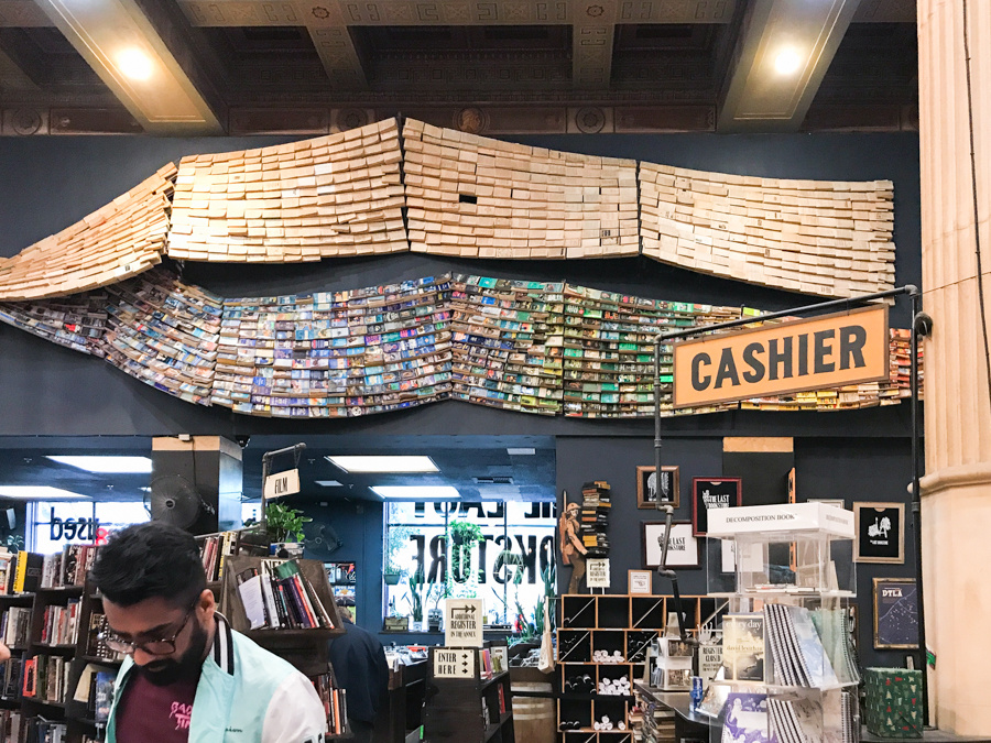 ここは通うわ!「世界の美しい本屋20選」のひとつは、カオスに満ちたアミューズメント空間。