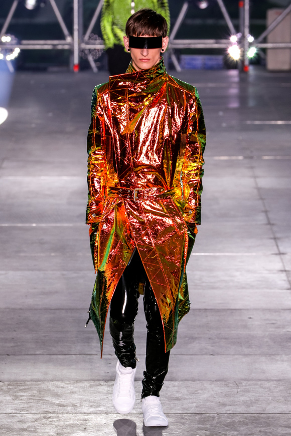 Balmain バルマン Fashion Collection Pen Online