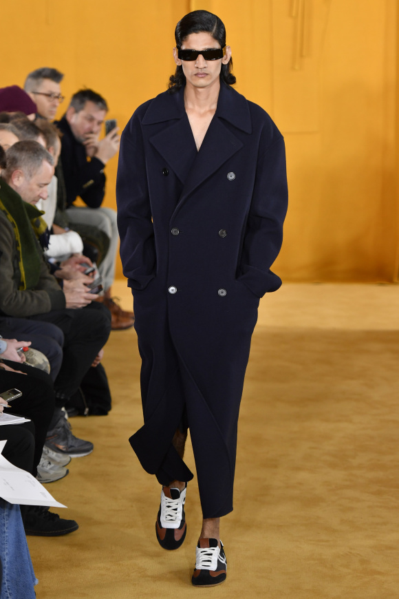 LOEWE / ロエベ | Fashion | Collection | Pen Online