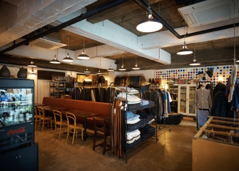 服好きが集う 極私的な セレクトサロン 服好きが集う 極私的な セレクトサロン