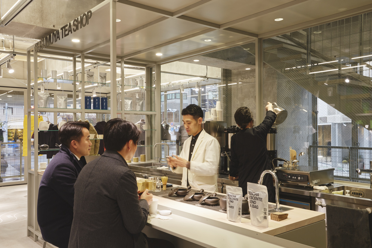 ユニホームから日本茶まで! スポーツウエアの枠を超えた店、「デサント トウキョウ」が渋谷にオープンしました。