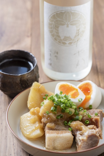 目黒で一献、 日本酒専門バー「コメコメ」でしっとりと。