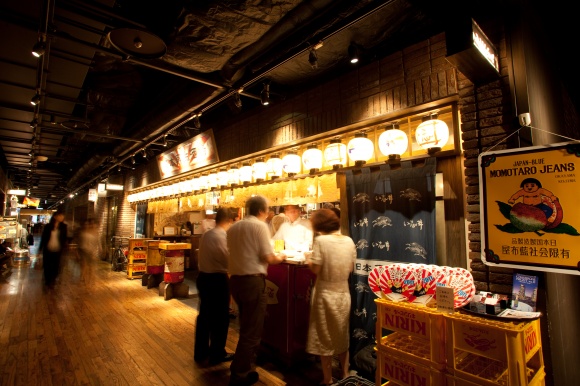日本再生酒場 もつやき処 い志井