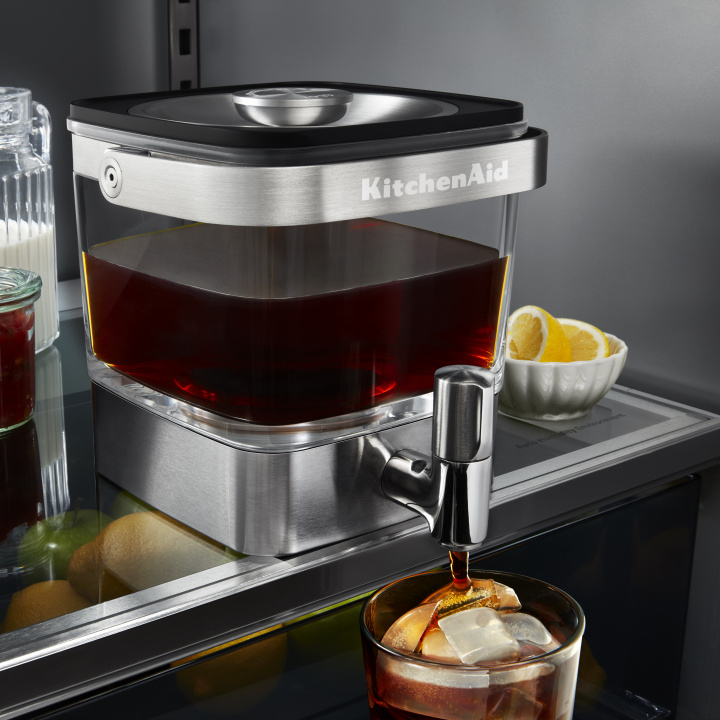 じっくり淹れて味わいまろやか、低温抽出のコールドブリューコーヒーを自宅で気軽に楽しんでみませんか?