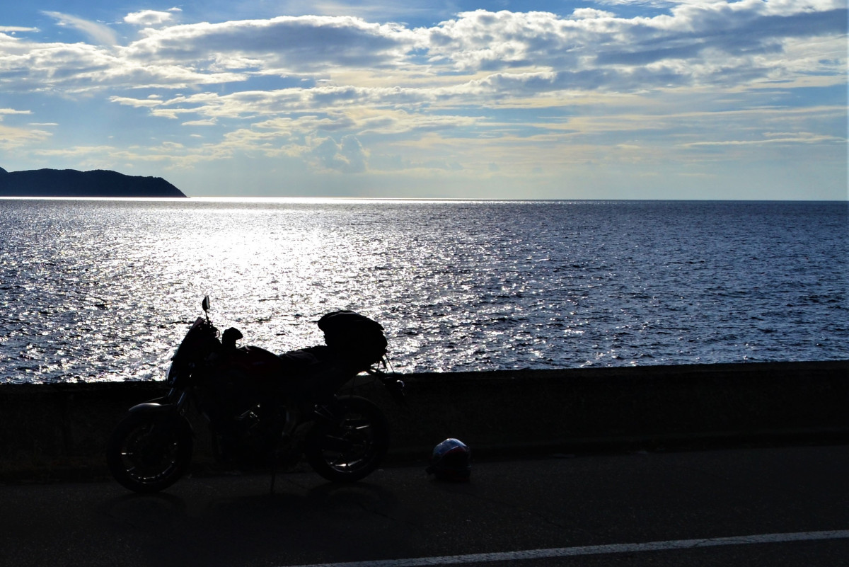 トマトップさんが投稿したツーリング情報 福井県の越前海岸にて フォトコン バイクのカスタム ツーリング情報ならモトクル Motocle