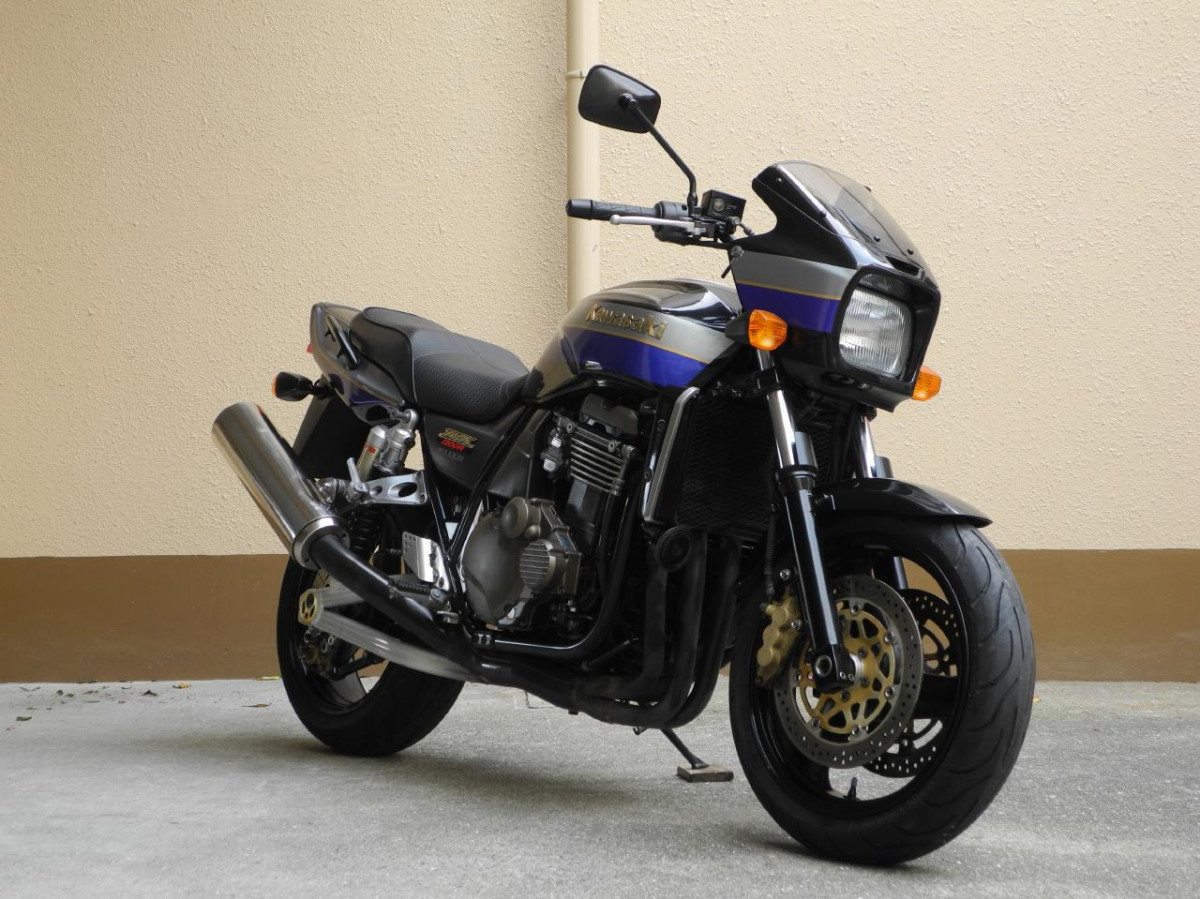 ジャーナル尼崎さんが投稿したツーリング情報 中古車入荷 Zrx10r 逆車 バイクのカスタム ツーリング情報ならモトクル Motocle ジャーナル尼崎さんが投稿したツーリング情報 中古車入荷 Zrx10r 逆車 バイクのカスタム ツーリング情報ならモトクル Motocle