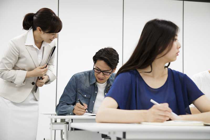 会社説明会の 軽装 って具体的にどんな服装 就活市場