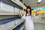 ゴキブリの飼育室。エアコンが２４時間稼働し、除湿機や加湿機を使い分けて、年中過ごしやすい環境にしている＝兵庫県赤穂市、水野義則撮影