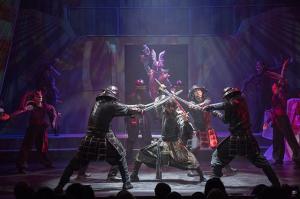 有楽町発世界へ！スタジオアルタ新劇場公演。演出家と出演女優が語る