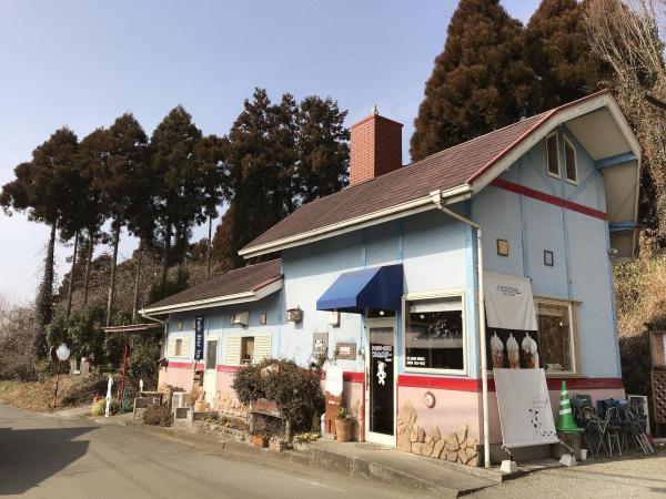 熊本県菊池市にあるアイスクリーム専門工房「ついんスター」