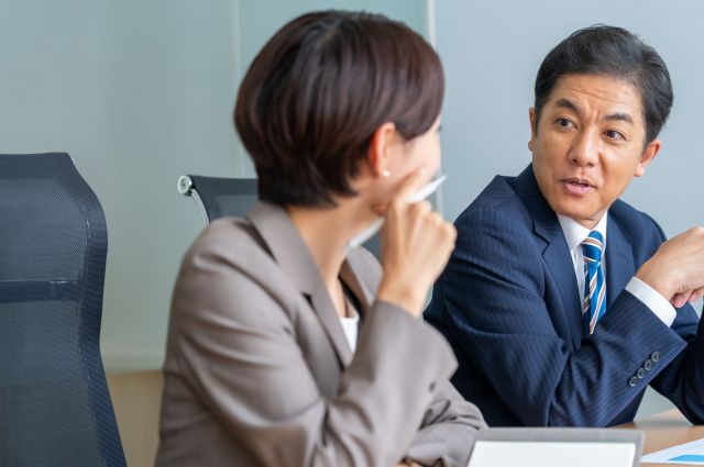 新人職員は「その人は利用者だったんですか」と尋ねたそう=写真はイメージです