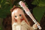 「フローラル釘バット」の破壊力　「可愛いのに毒々しい」即完売