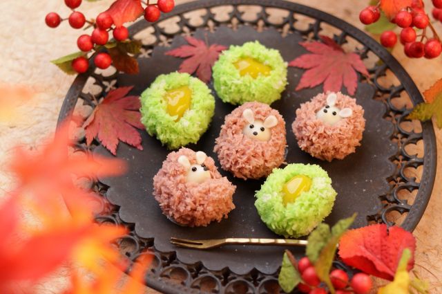 和菓子のハリネズミと毬栗(いがぐり)