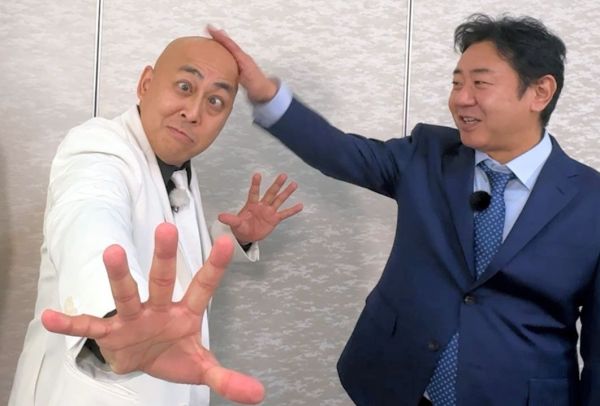 錦鯉・渡辺隆（右）