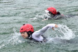 〝おぼれ体験〟してみたら…指導者でも急な流れには「あらがえない」