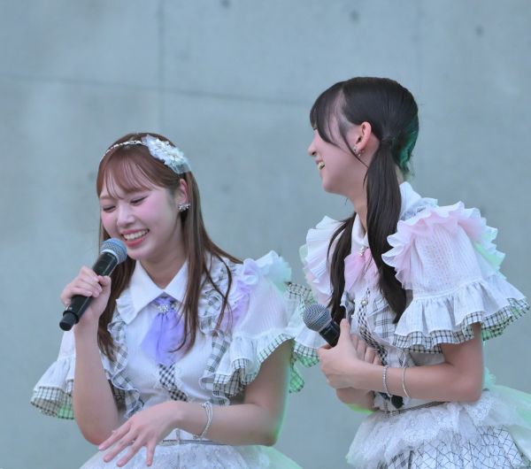 笑いを誘いつつ、選抜への想いを語る山内祐奈さん=2025年7月、東京・お台場