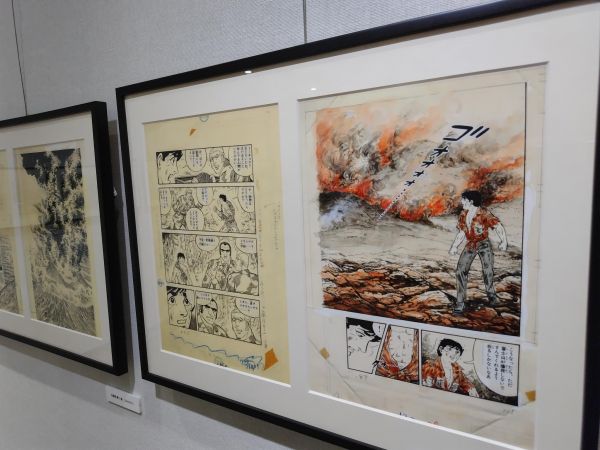 特別展で展示されている複製原画