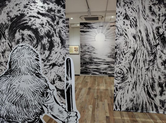 マンガの世界観を表現した特別展の展示
