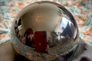「ほぼ鏡」　〝泥だんご〟磨きを極めたら世界が注目